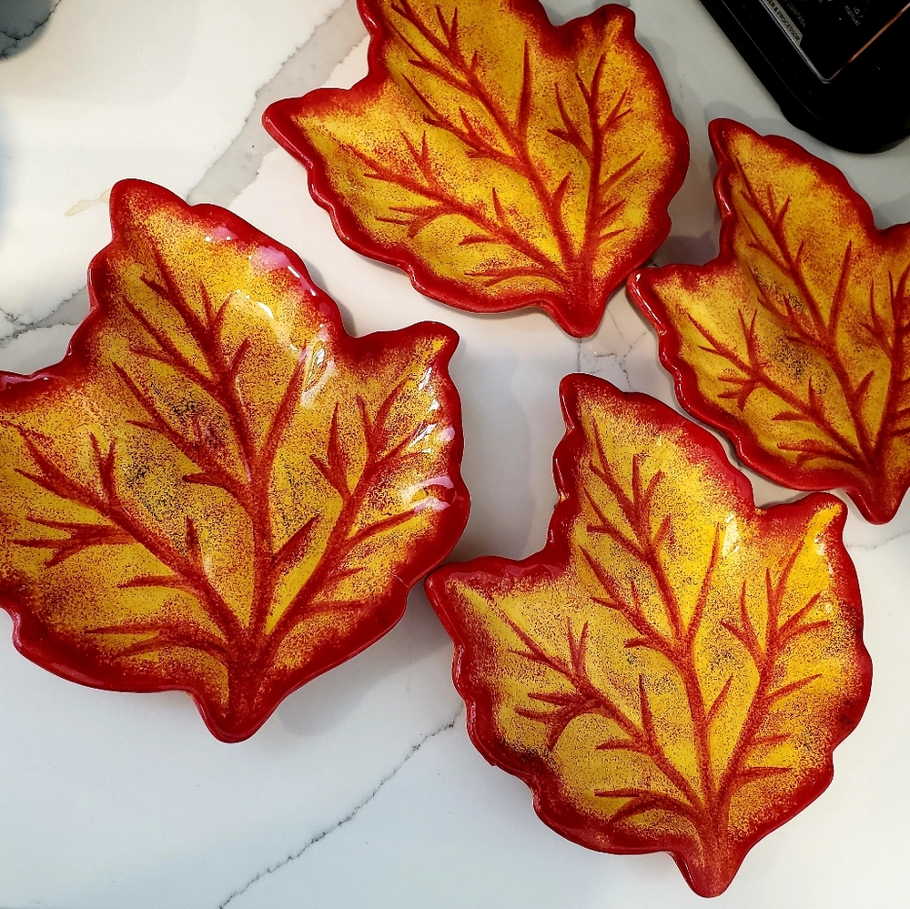 Ceramic plates - Picture 2 of 8